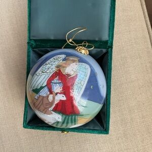 Angel & Shepard ornament from 2002
Vintage